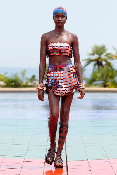 Look 29